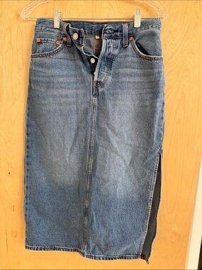 Levi's Blue Straight-Leg Denim Midi Skirt with Side Slit Size 25